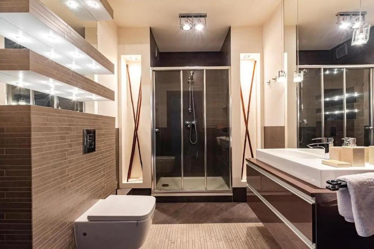 Huoneisto Cosy And Bright- Golden Apartments- Old Town&sz5-6 Gdańsk